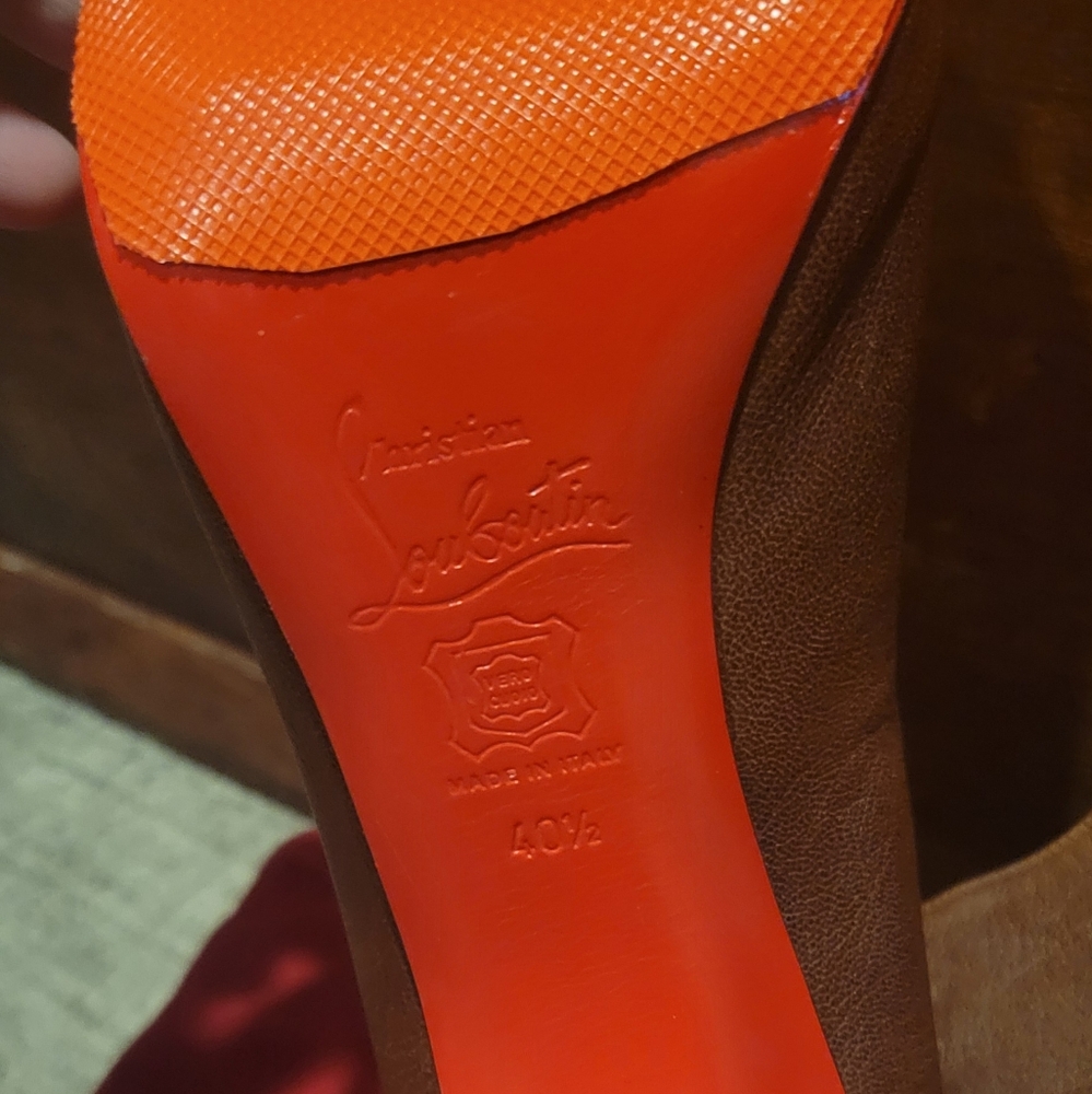 40.5 Christian Louboutin Brown Booties. - Picture 10 of 10